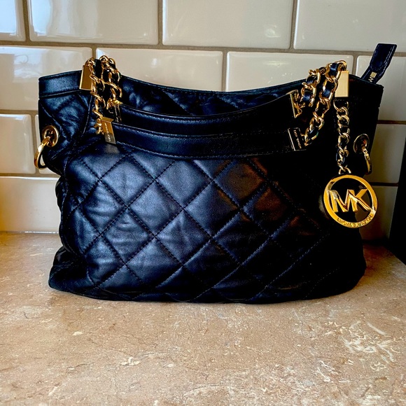 Michael Kors Handbags - Michael Kors black quilted lamb tote